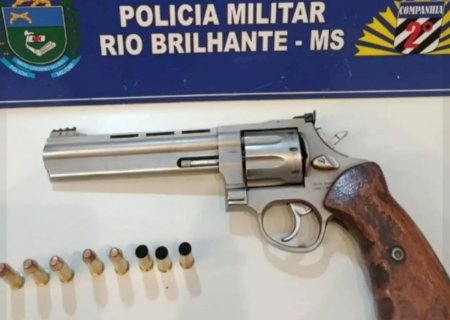 CAC é socorrido após ser ferido com tiro da própria arma