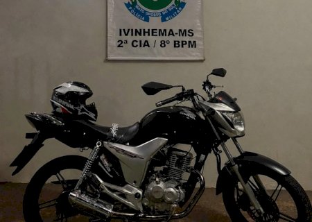 Jovem é conduzido até a delegacia após desobedecer ordem de parada, e trafegar em alta velocidade por diversas ruas da cidade de Ivinhema