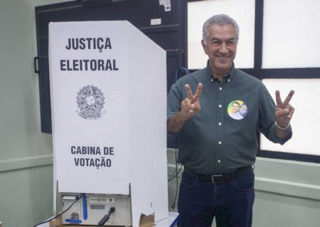 Azambuja vota e diz que a população está cansada da 'gastança' pública