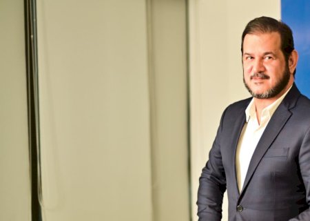 Após apoio a Flávio Bolsonaro, presidente do União Brasil parabeniza Lula por reeleição