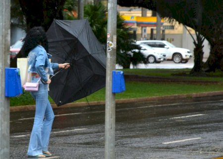Temporais podem atingir MS na próxima semana, com ventos de até 80 km/h