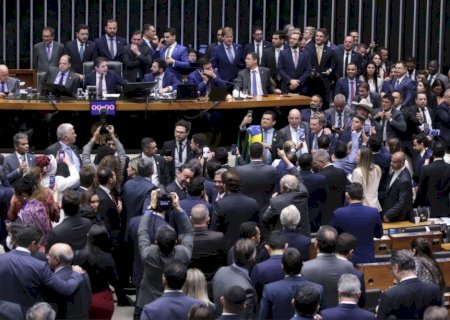 Homens, brancos e candidatos à reeleição são perfil médio de quem mais recebe recursos de campanha dos partidos
