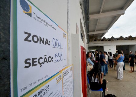 Domingo é dia de votar: eleitores voltam às urnas para escolher presidente