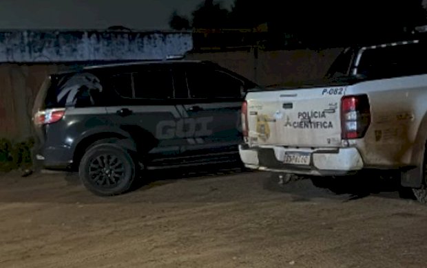 Homem é assassinado com 10 facadas e corpo abandonado em terreno