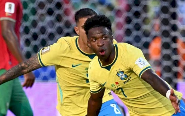 Na casa de Dr. Valério Bento, parentes e amigos se reúnem para torcer pelo Brasil e protagonizam momentos de emoção e descontração