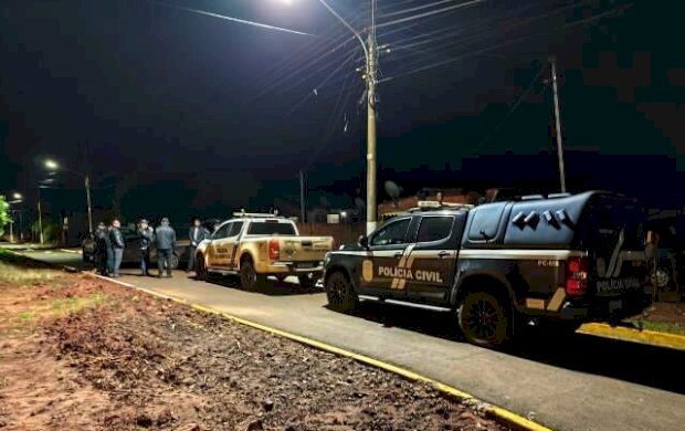 Dupla de capacete invade casa pelos fundos e mata homem com 6 tiros